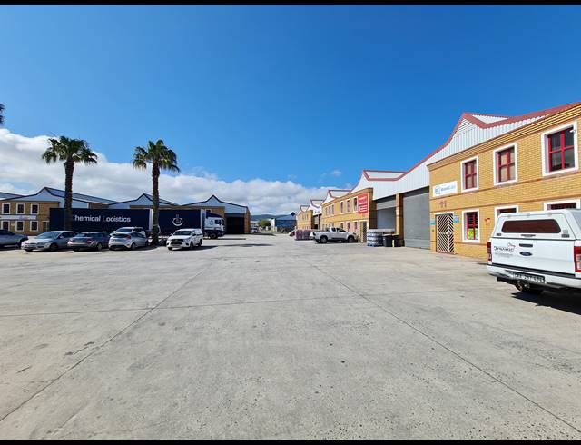 395M² WAREHOUSE RENTED IN KILLARNEY GARDENS